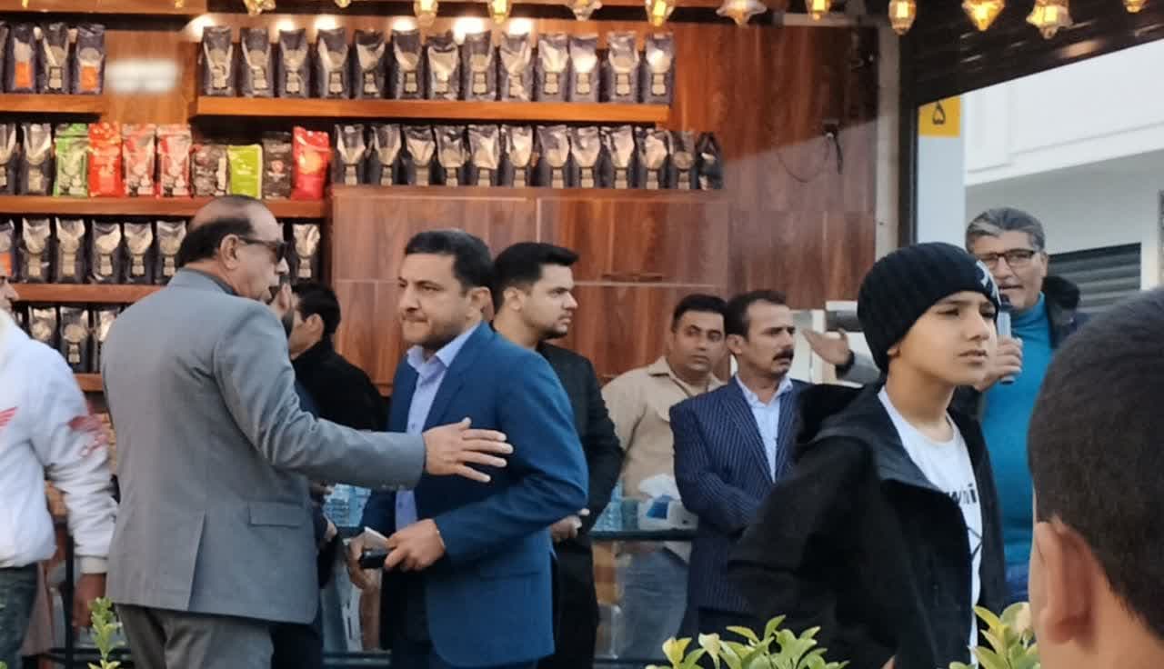 مجتمع تجاری، تفریحی و گردشگری آریوبرزن یاسوج