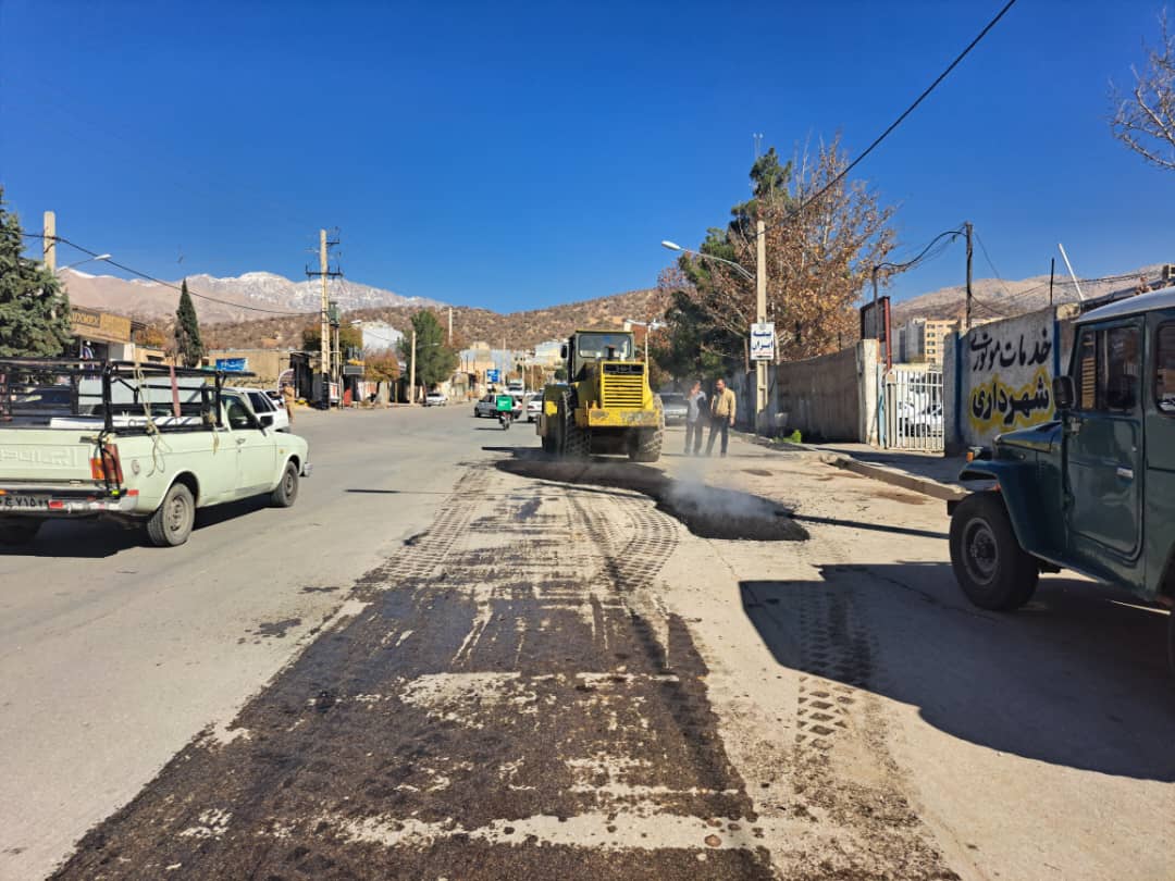 ررنگ آمیزی جداول