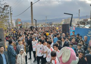 حضور مدیران حاضر در افتتاحیه شیرینی فروشی یاسوج با اشتغال زایی 130 نفری را باید ارج نهاد