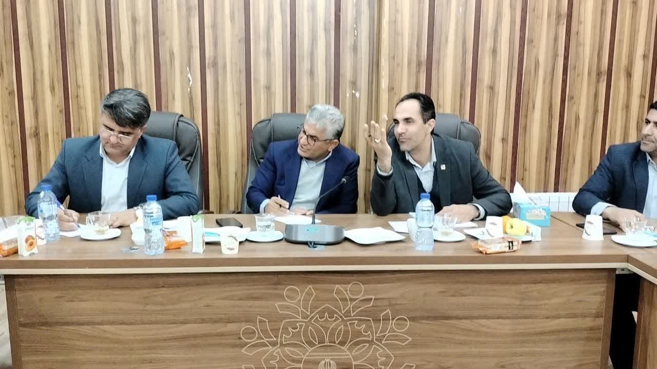 وانت بارهای میوه فروش امان مردم یاسوج را بریده اند