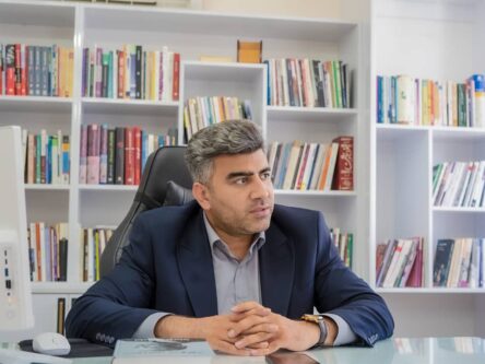 احسان صیدالی سرپرست شبکه بهداشت و درمان شهرستان دنا 