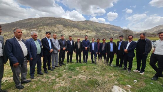 دیدار نماینده مردم بویراحمد، دنا و مارگون در مجلس از با اهالی روستای وزگ 