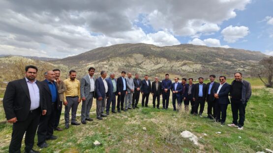 دیدار نماینده مردم بویراحمد، دنا و مارگون در مجلس از با اهالی روستای وزگ 