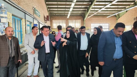 بازدید نماینده مرکز استان از مرکز فنی‌وحرفه‌ای سرآبتاوه